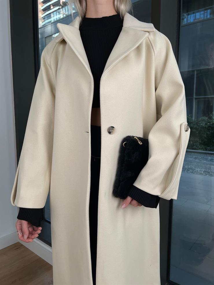 Önü düğme Detaylı Oversize Ganire Kadın Taş Kaban 24k000174