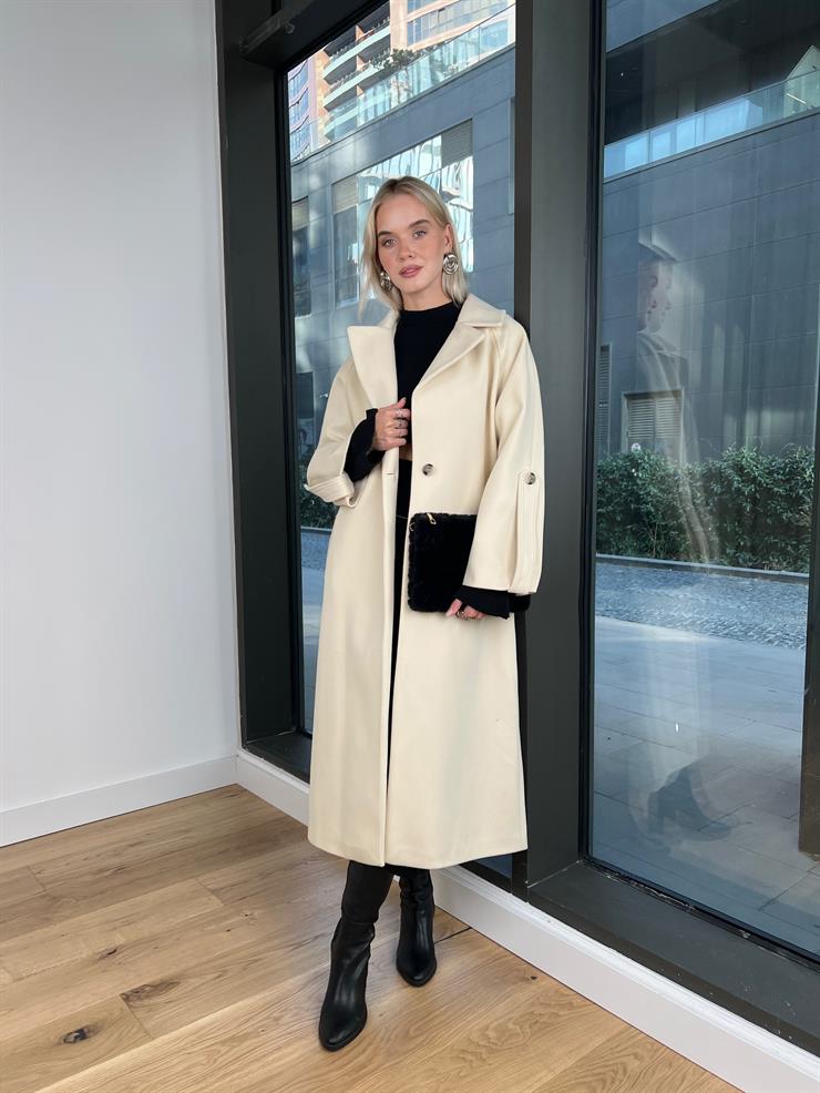 Önü düğme Detaylı Oversize Ganire Kadın Taş Kaban 24k000174