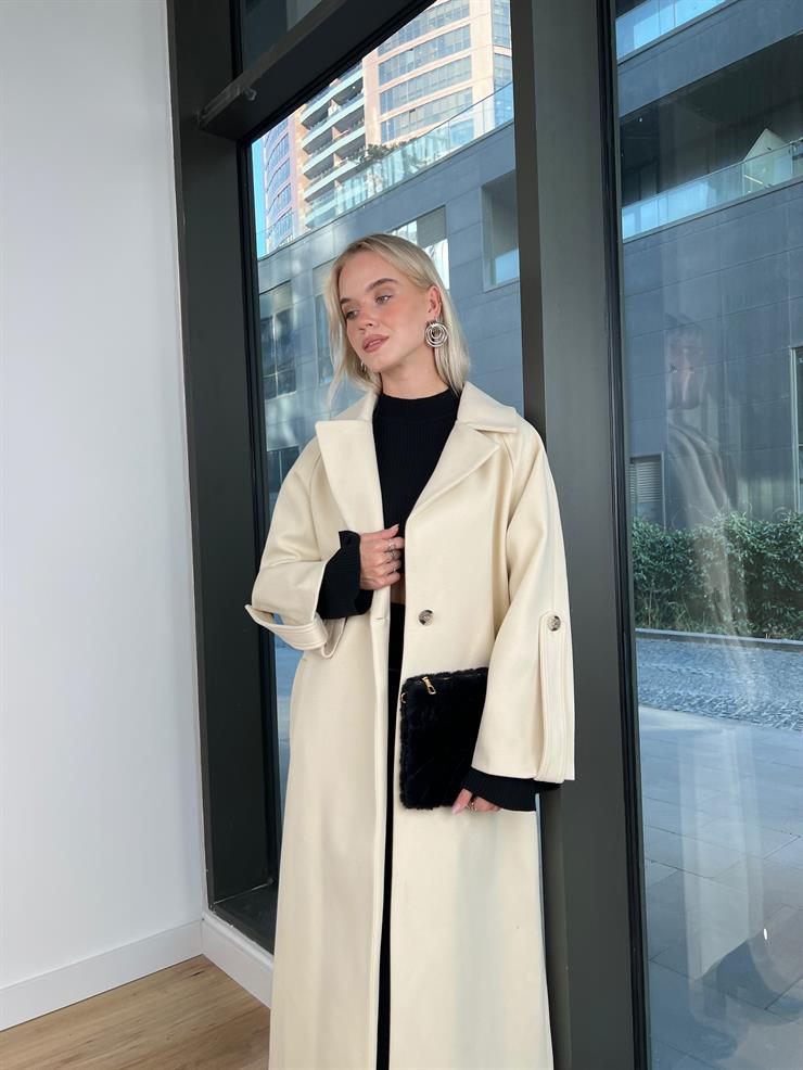 Önü düğme Detaylı Oversize Ganire Kadın Taş Kaban 24k000174