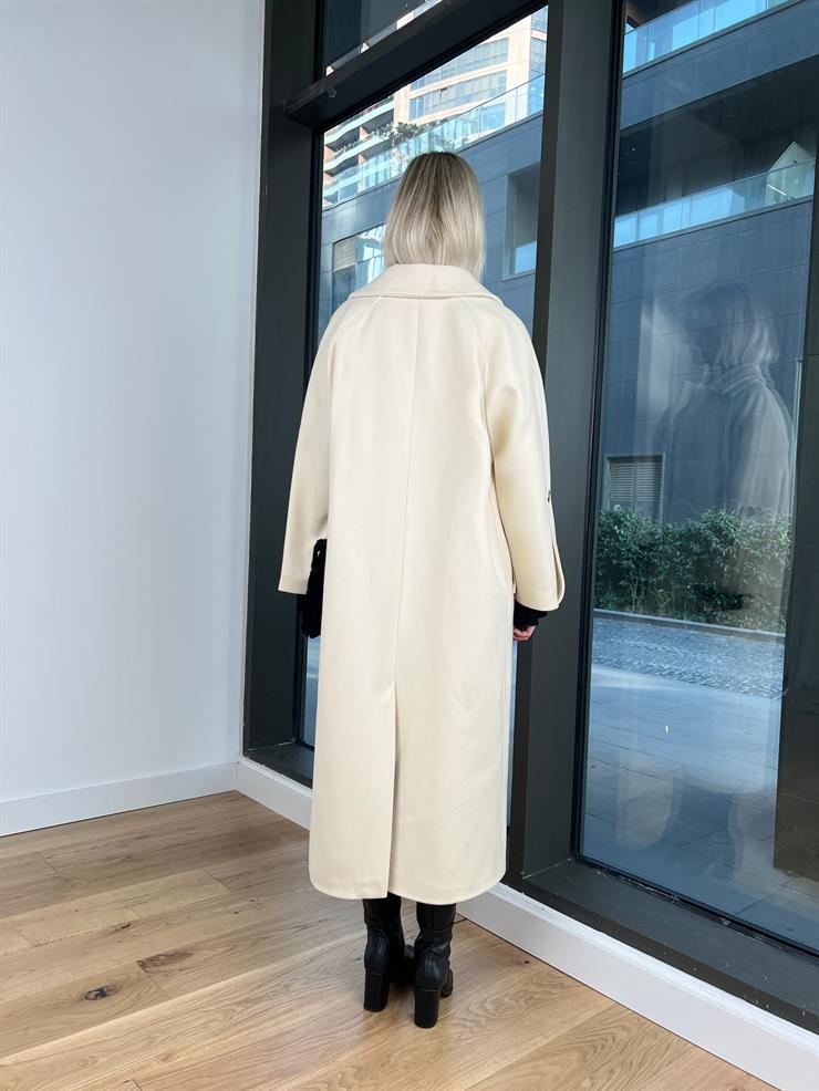 Önü düğme Detaylı Oversize Ganire Kadın Taş Kaban 24k000174