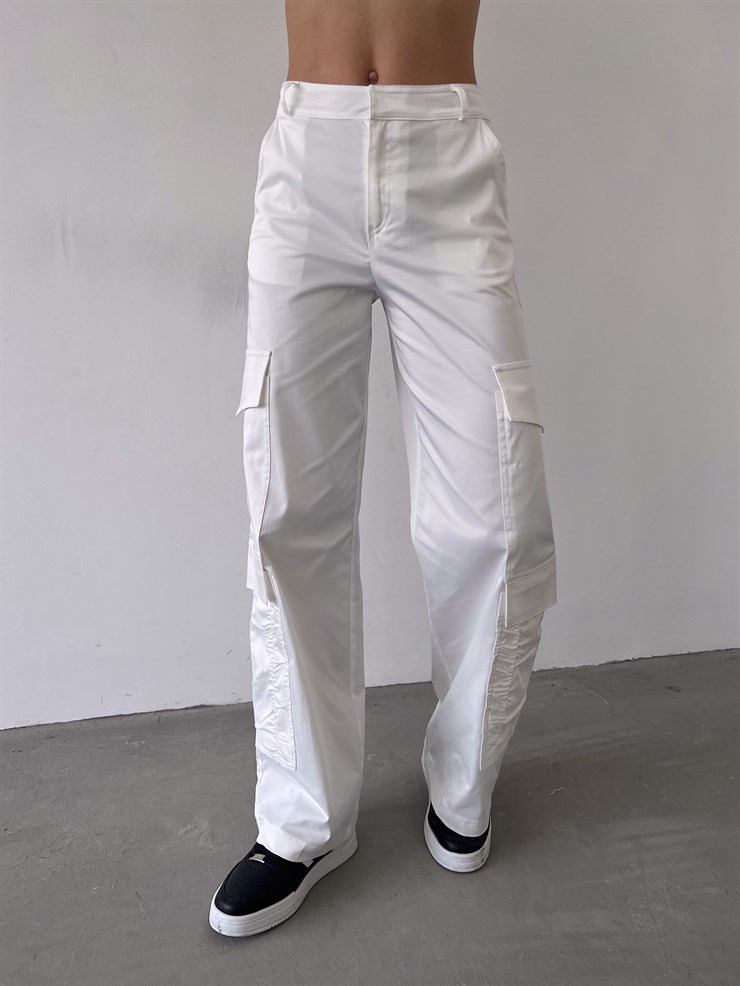 Yanları Cepli Geniş Paça Gekas Kadın Ekru Pantolon 23K000254