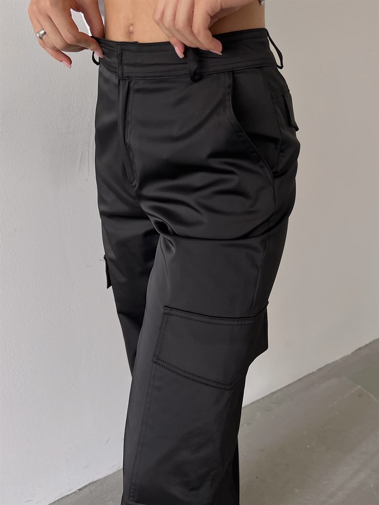 Yanları Cepli Geniş Paça Gekas Kadın Siyah Pantolon 23K000254