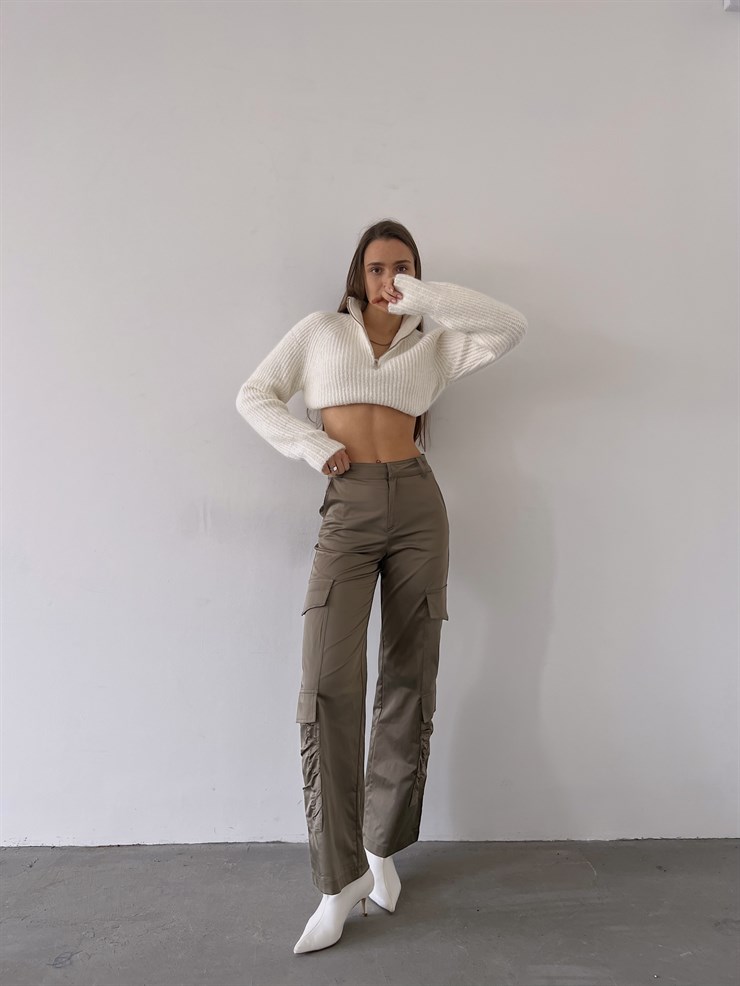 Yanları Cepli Geniş Paça Gekas Kadın Haki Pantolon 23K000254