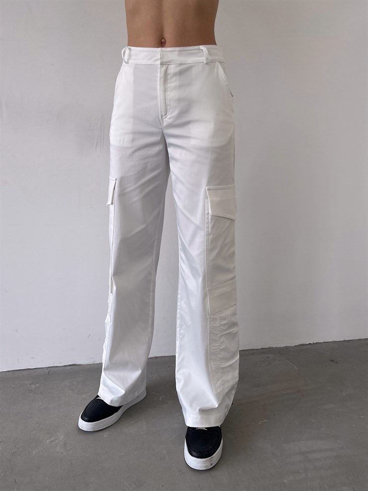 Yanları Cepli Geniş Paça Gekas Kadın Ekru Pantolon 23K000254