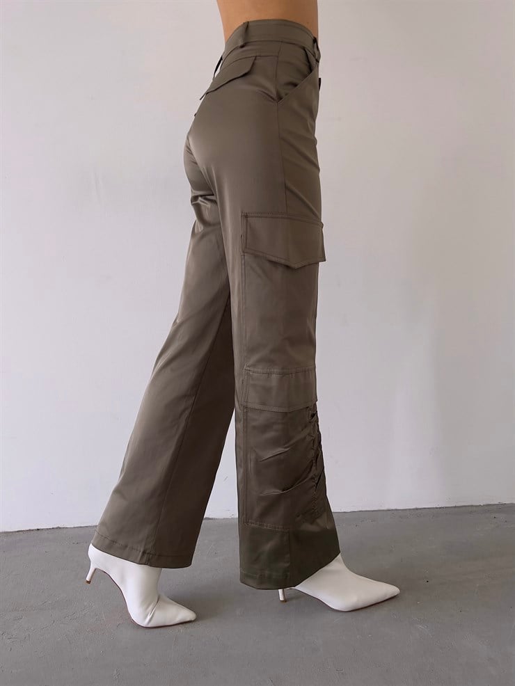 Yanları Cepli Geniş Paça Gekas Kadın Haki Pantolon 23K000254