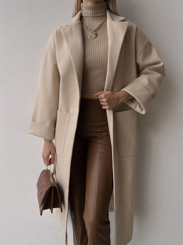 Geniş Cepli Oversize Beli Kemerli Darian Kadın Bej Kaban 23K000073