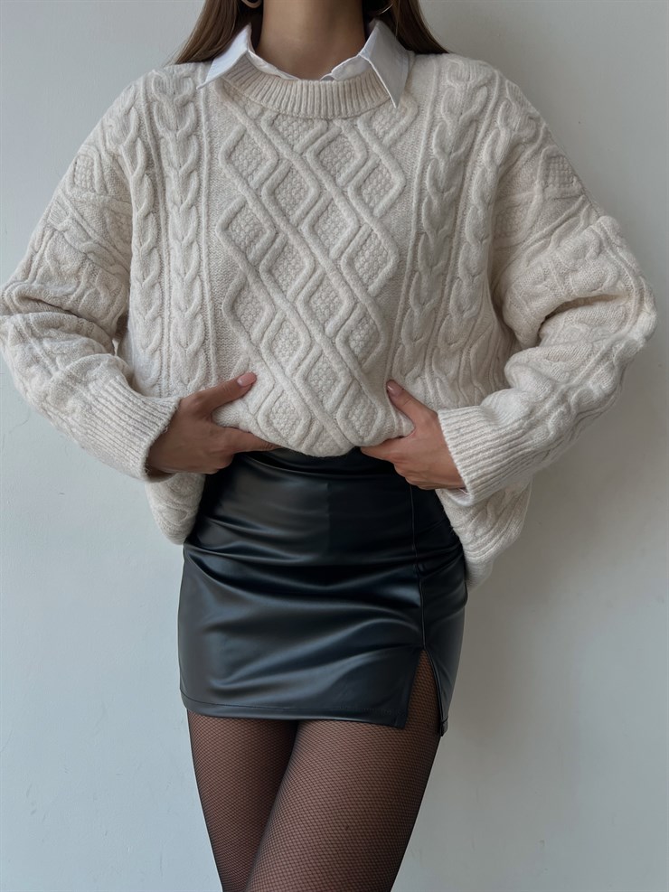 Geniş Kesim Axel Kadın Ekru Örme Triko Kazak 23K000070