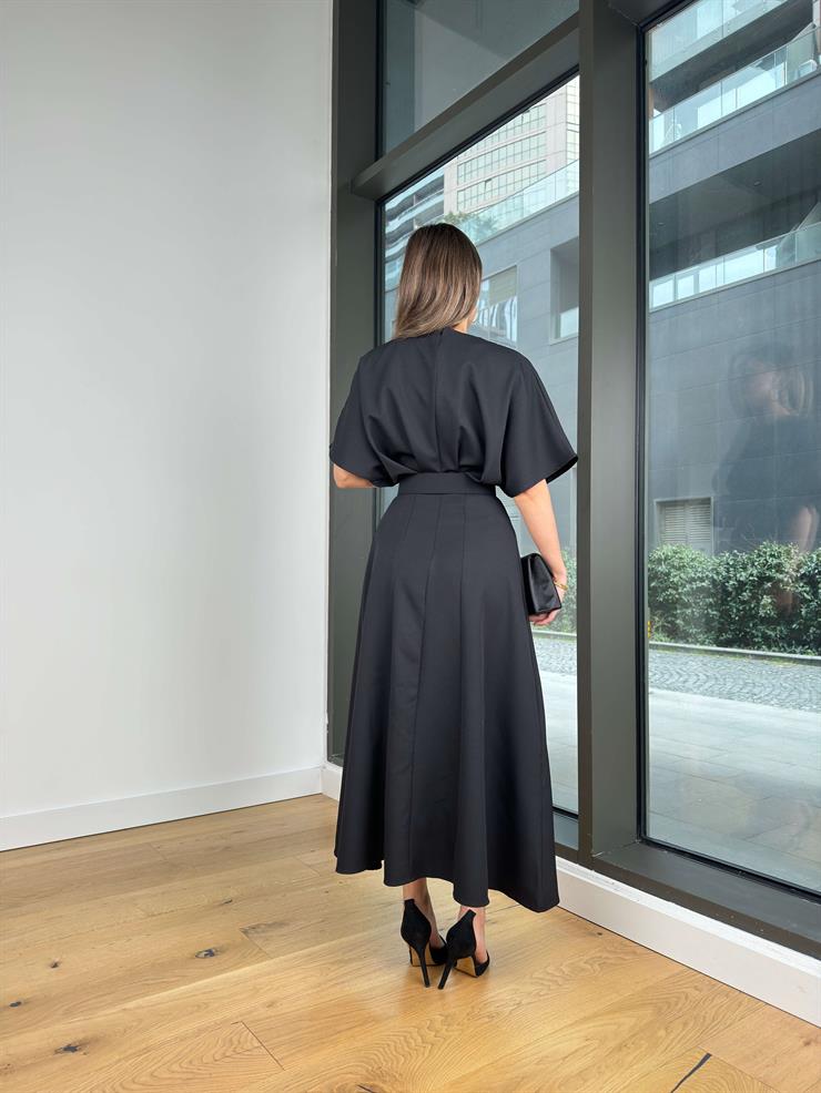 Geniş Kol Beli Kemerli Daril Kadın Siyah Midi Elbise 24Y511