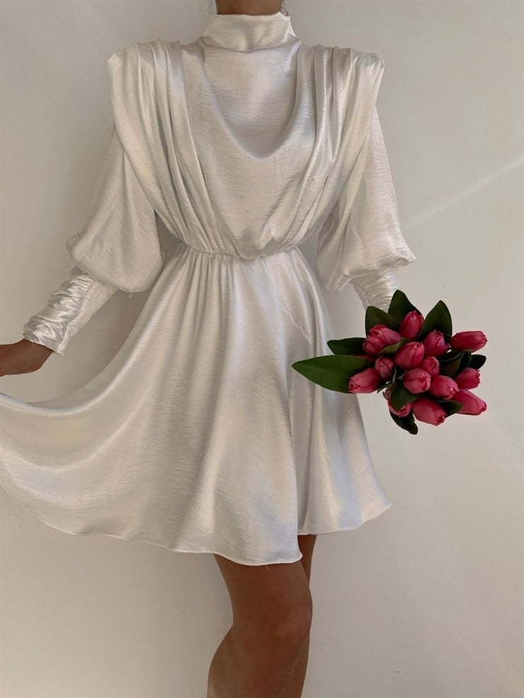 Geniş Manşet Dökümlü Yaka Lastik Bel Feliciano Kadın Beyaz Elbise 22K000070