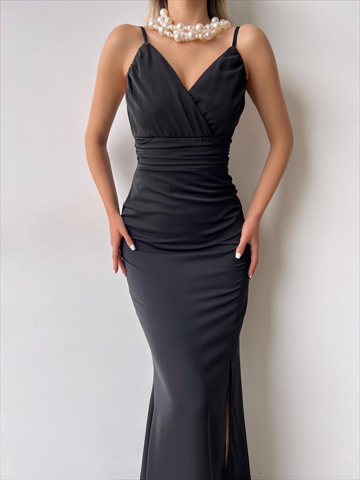 Askılı V Yaka Bel Ve Sırt Kısmı Büzgülü Gibt Kadın Siyah Elbise 23Y000249