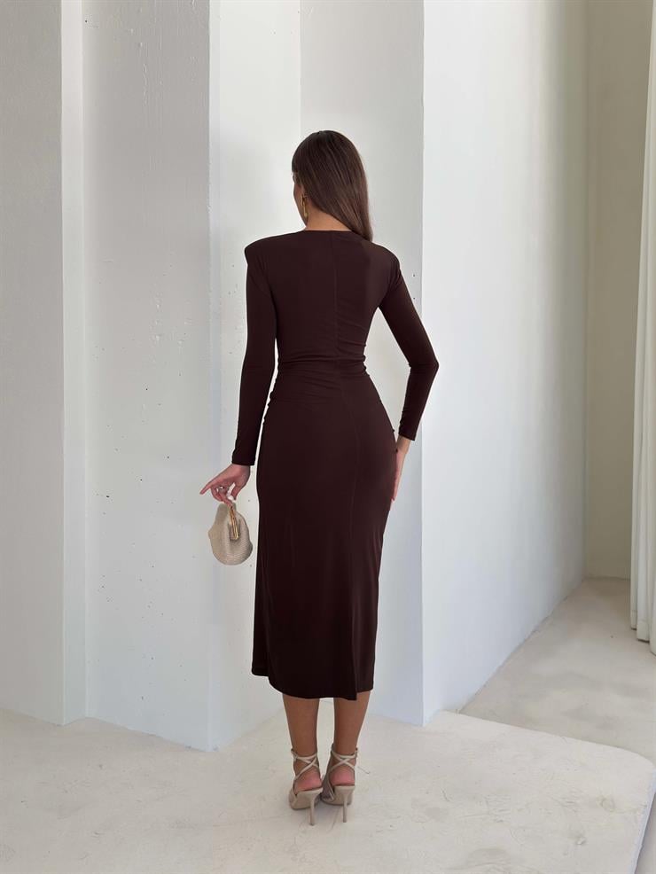 Aksesuarlı Omzu Vatkalı Drape Detaylı Gineş Kahve Kadın Elbise 26K100