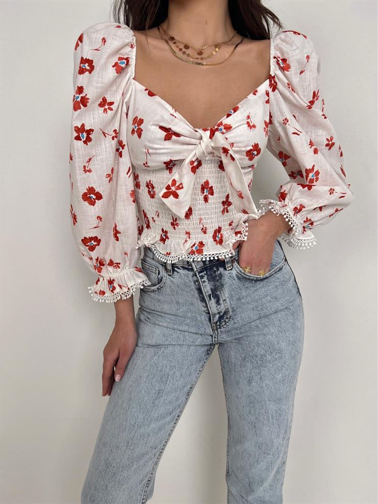 Göğüs Kısmı Bağlama Detaylı Ön Ve Arka Kısmı Gipeli Kadın Beyaz Çiçek Desenli Bluz 23Y000086