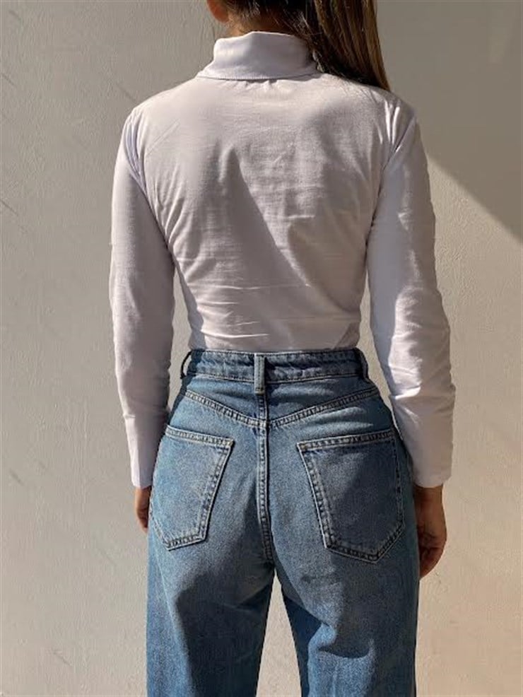 Gömlek Yaka Göğüsü Pencere Detay Kadın Beyaz Bodysuit 21Y000548