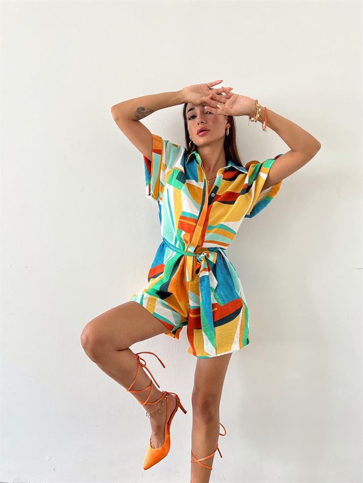 Gömlek Yaka Önü Düğme Kapamalı Beli Kuşaklı Esteri Kadın Renkli Desenli Şort Tulum 23Y000574