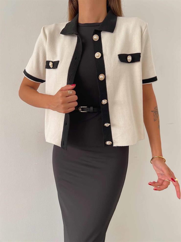 Gömlek Yaka Önü Düğme Kapamalı Yakim Kadın Ekru Kısa Kol Kazak 24k000010