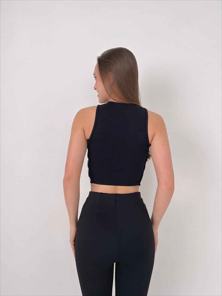 Kalın Askılı Yanları Halka Detaylı Kadın Siyah Crop 23Y000099