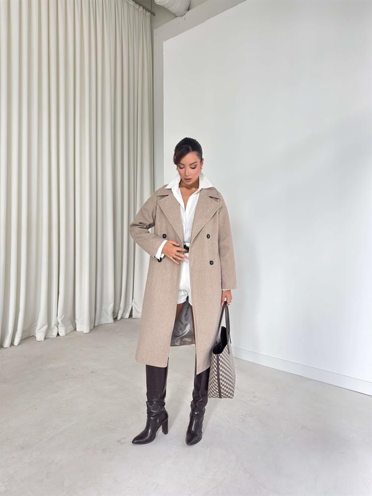 Düşük Omuz Kruvaze Yaka Helida Vizon Kadın Kaban 26K193