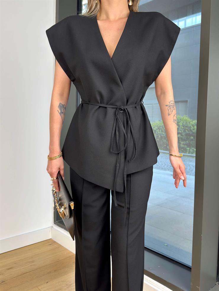 Kruvaze Yaka Belden Bağlamalı Yelek Yüksek Bel Ters Dikiş Detaylı Pantolon Helna Siyah Kadın Takım 25Y130