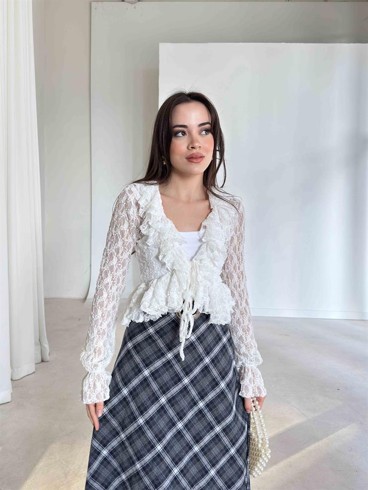 Önü Bağlamalı Fırfırlı Dantel Herina Ekru Kadın Bluz 26K380