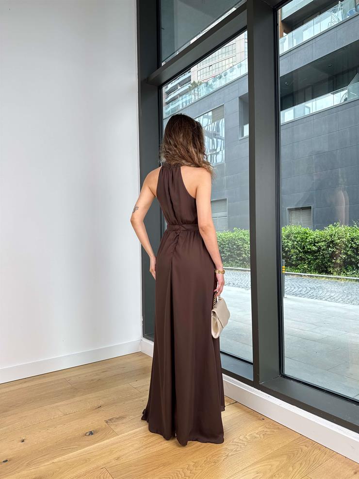 Halter Yaka Belden Oturtmalı Herlan Kahve Kadın Elbise 25Y409