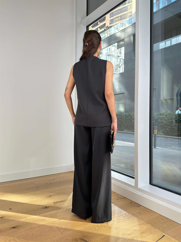 Büyük Düğmeli Yelek Yüksek Bel Bol Paça Pantolon Heymi Siyah Kadın Takım 25K317