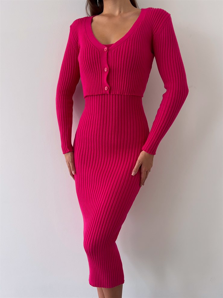 Hırkası Düğme Kapamalı Kalp Yaka Askılı Triko Milena Kadın Fuşya Midi Boy Takım Elbise 23K000157