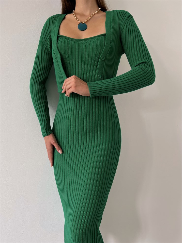 Hırkası Düğme Kapamalı Kalp Yaka Askılı Triko Milena Kadın Yeşil Midi Boy Takım Elbise 23K000157