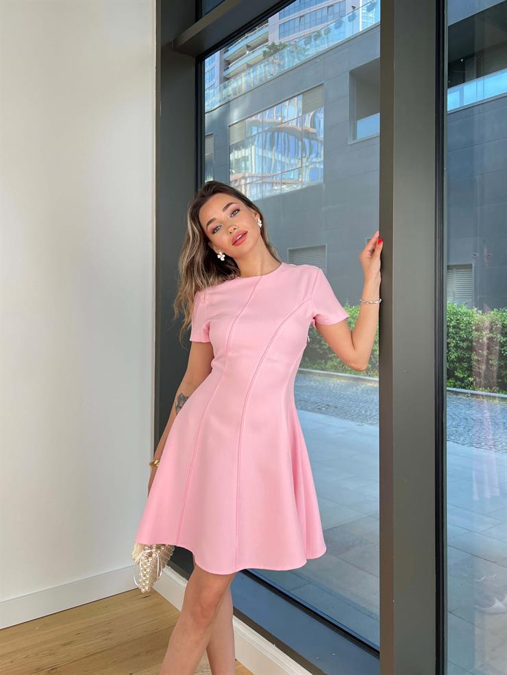 Kısa Kol Dikiş Detaylı Holinda Pembe Kadın Mini Elbise 25Y370