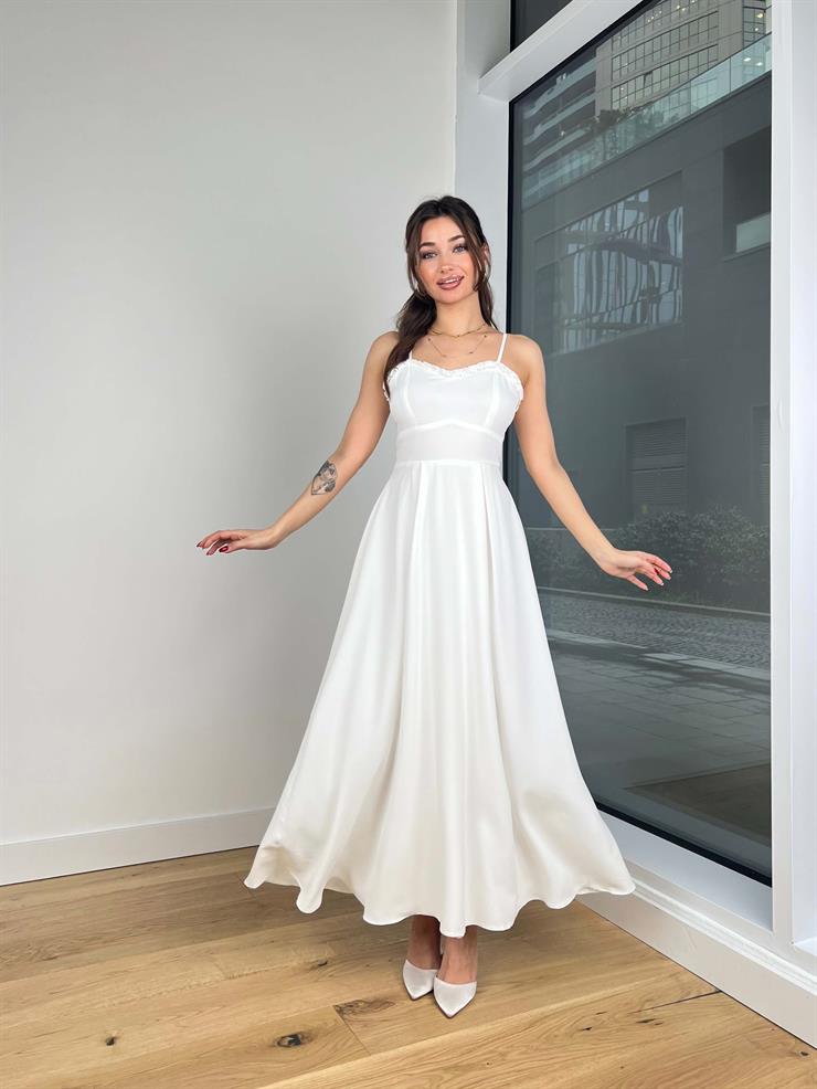 İnce Ayarlanabilir Askılı Kalp Yaka Hubert Kadın Beyaz Elbise 24Y129