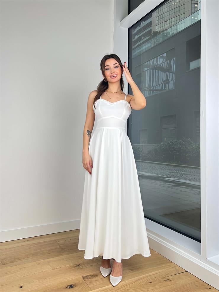 İnce Ayarlanabilir Askılı Kalp Yaka Hubert Kadın Beyaz Elbise 24Y129