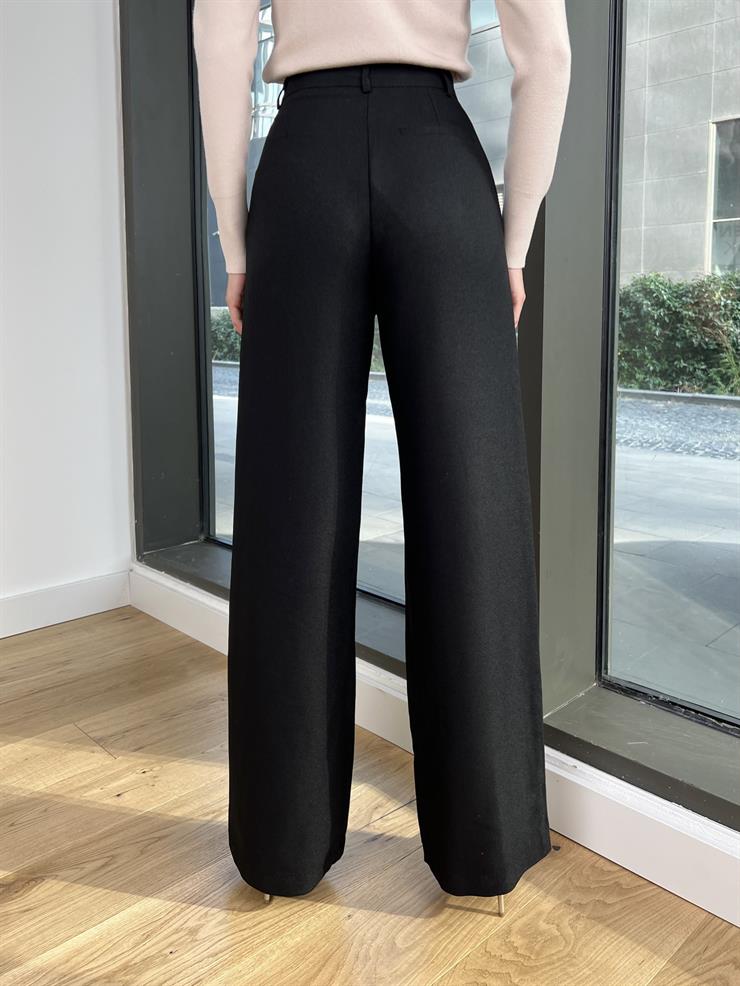 Yüksek Bel Bol Paçalı Pens Detaylı Hudson Kadın Siyah Pantolon 24k000100