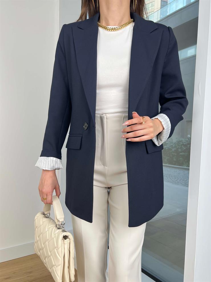 Önü Düğme Kapamalı Human Kadın Lacivert Blazer Ceket 24Y139