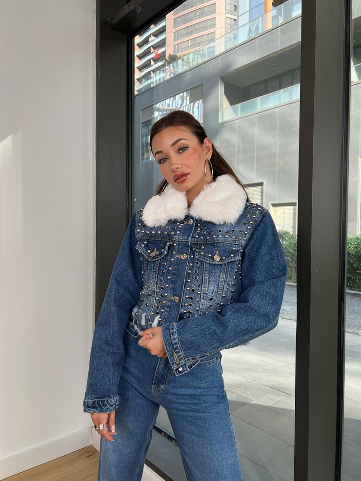 İçi Sökülebilir Kürklü Zımbalı Kadın Mavi Kot Ceket 24k000184