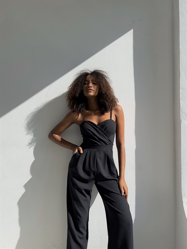 İnce Askılı Kruvaze Yaka Önü Pileli Zama Kadın Siyah Tulum 22Y000445