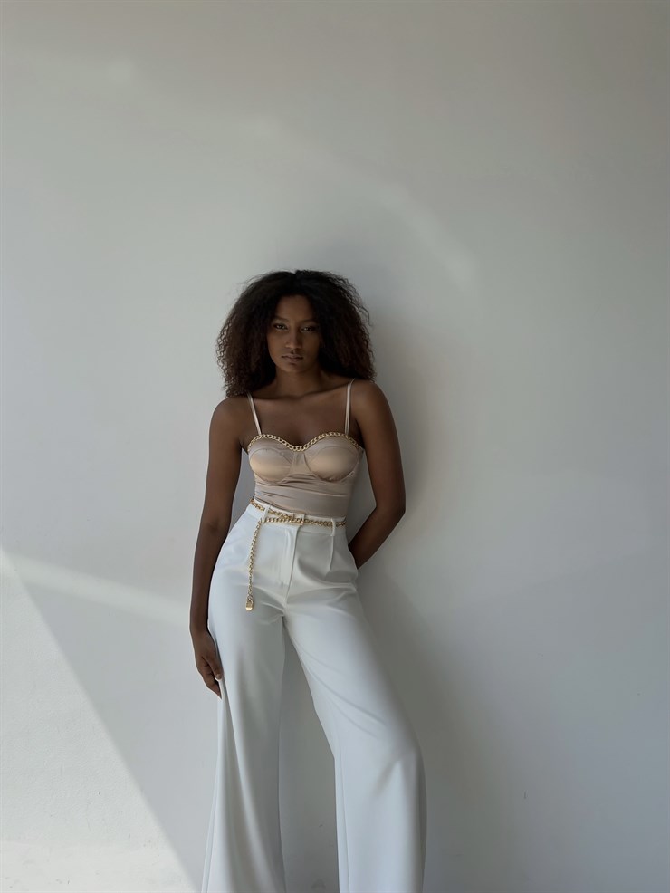 İnce Askılı Saten Göğüs Çevresi Zincir Detaylı Hillard Kadın Bej Bodysuit 22Y000404