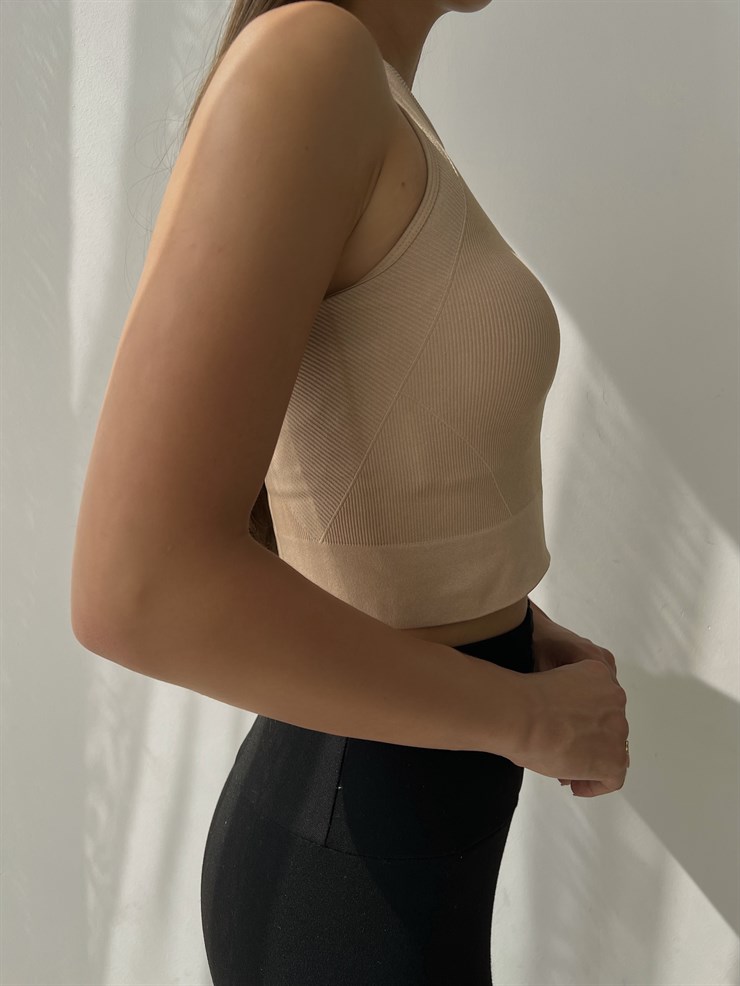 İnce Fitilli Halter Yaka Natalina Kadın Vizon Crop 22K000589