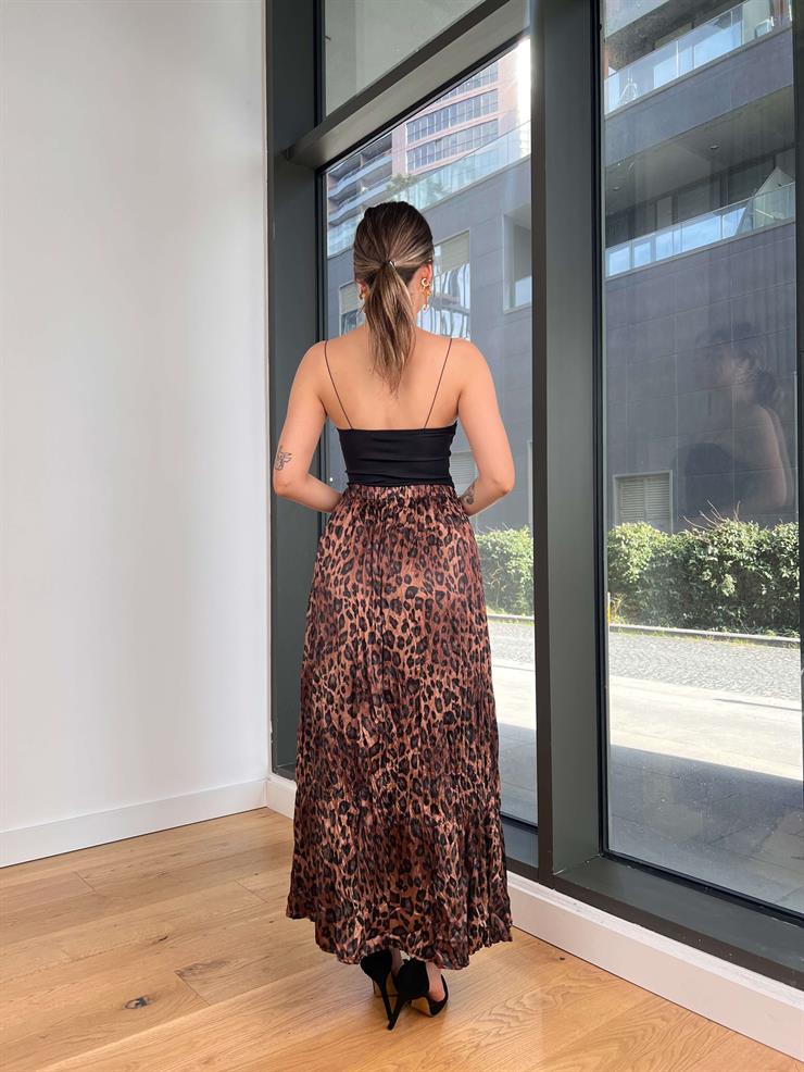 Beli Lastikli Kırışık Görünümlü İndal Leopar Kadın Saten Etek 25K483