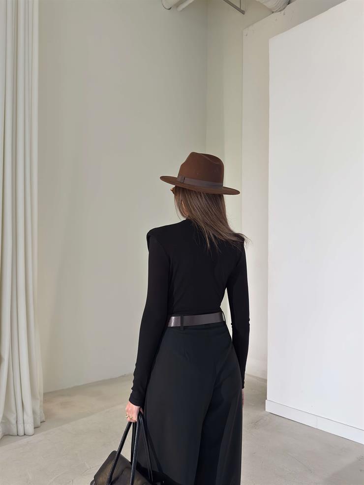 Kruvaze Yaka Vatkalı Drape Detaylı İnlay Siyah Kadın Bodysuit 26K411