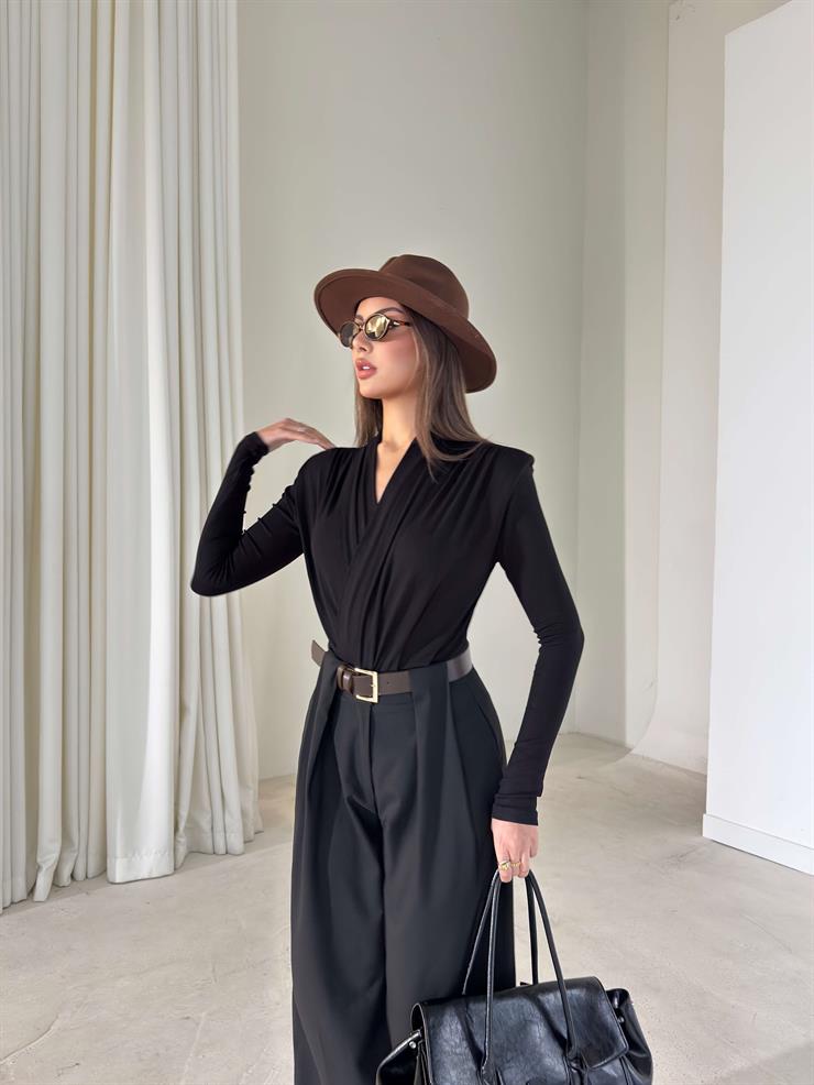 Kruvaze Yaka Vatkalı Drape Detaylı İnlay Siyah Kadın Bodysuit 26K411