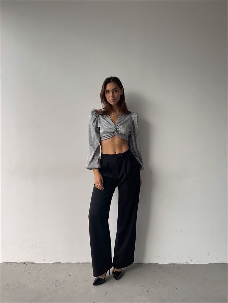 Yanları Cepli Geniş Paça Irina Kadın Siyah Pantolon 23K000316