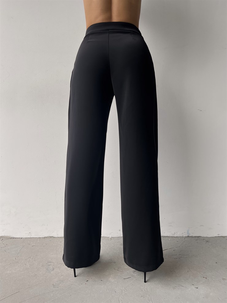 Yanları Cepli Geniş Paça Irina Kadın Siyah Pantolon 23K000316