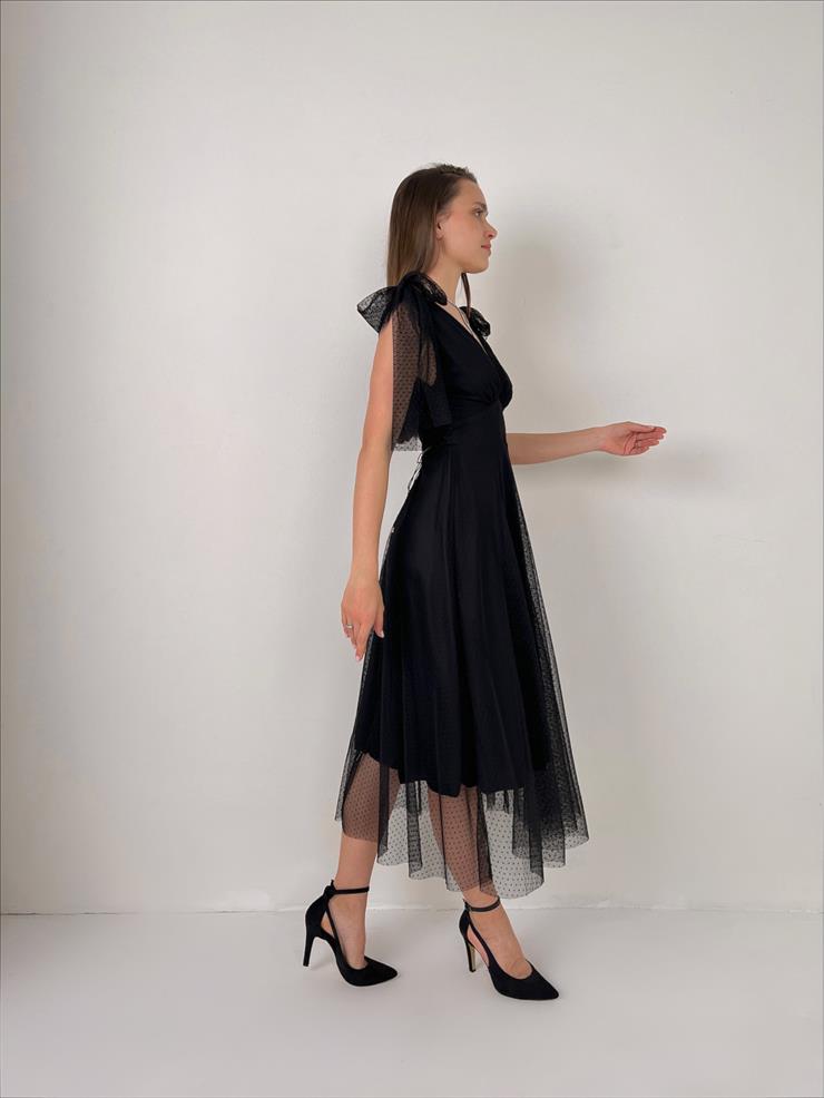 V Yaka Askısı Omuzdan Bağlamalı Arka Kısmı Dekolteli İriş Kadın Siyah Tül Midi Elbise 23Y000096