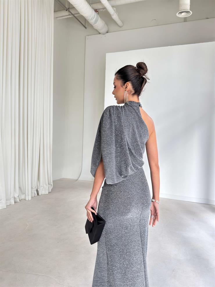 Parlak Simli Kumaş Drapeli Tek Omuz Irnila Gümüş Kadın Elbise 26K338