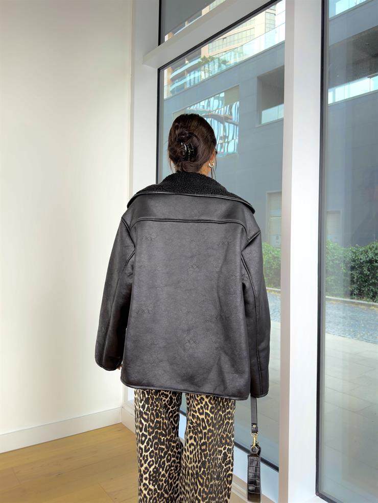 Ön Düğme Kapamalı İçi Kürklü Ithan Kadın Siyah Mont 25K119