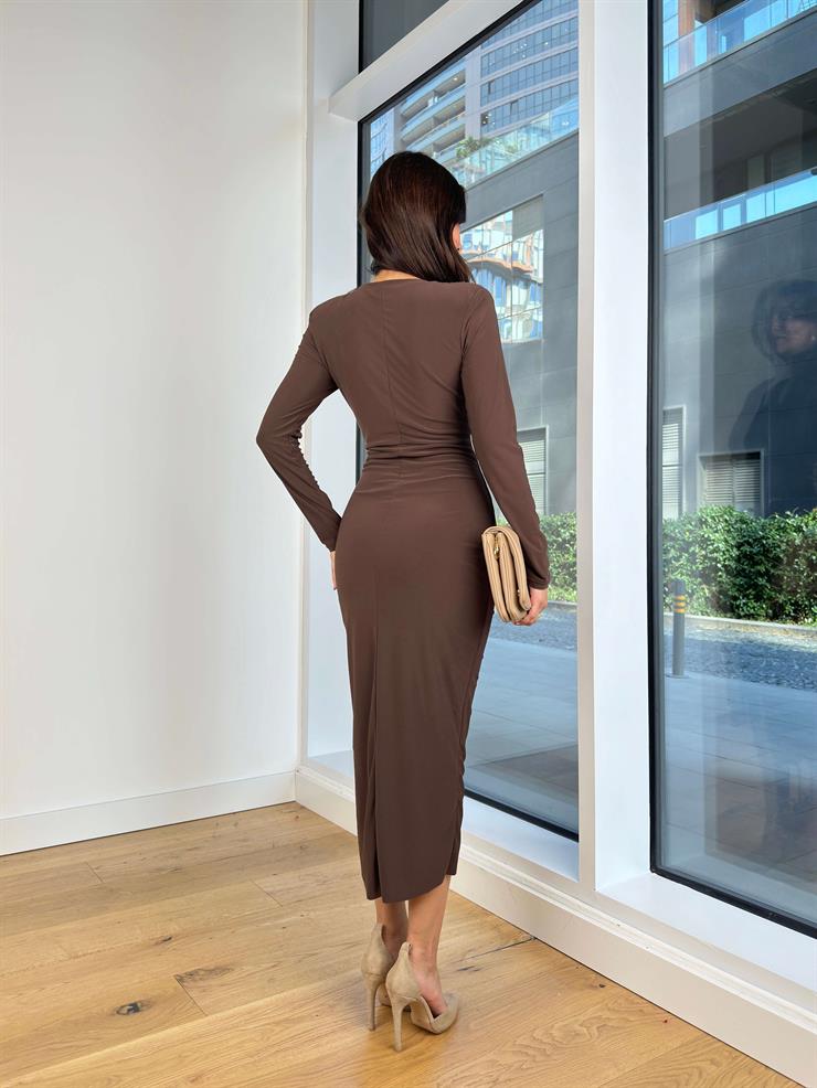 Uzun Kol Kruvaze Yaka Drapeli İveta Kahve Kadın Midi Elbise 25K182