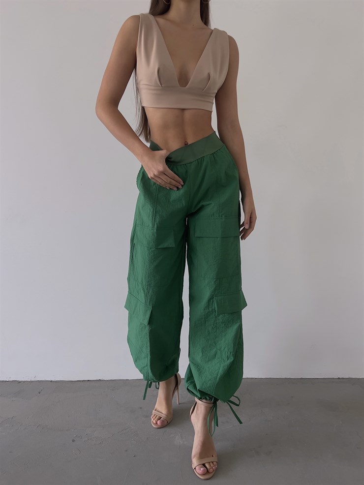 Beli Lastik Paçası Ayarlanabilir İp Bağlamalı Iyanna Kadın Yeşil Paraşüt Pantolon 23K000213