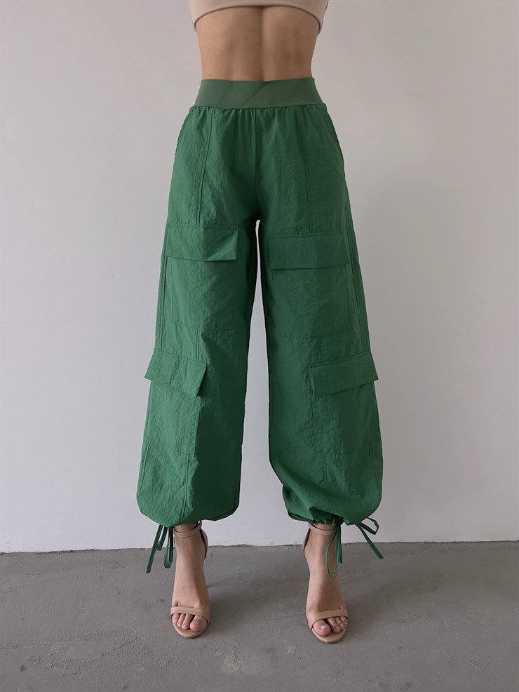 Beli Lastik Paçası Ayarlanabilir İp Bağlamalı Iyanna Kadın Yeşil Paraşüt Pantolon 23K000213