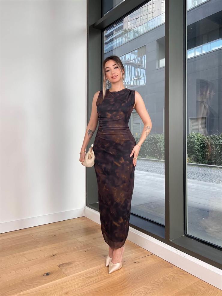 Yuvarlak Yaka Kolsuz Drapeli Desenli Janai Kahve Kadın Elbise 25K473