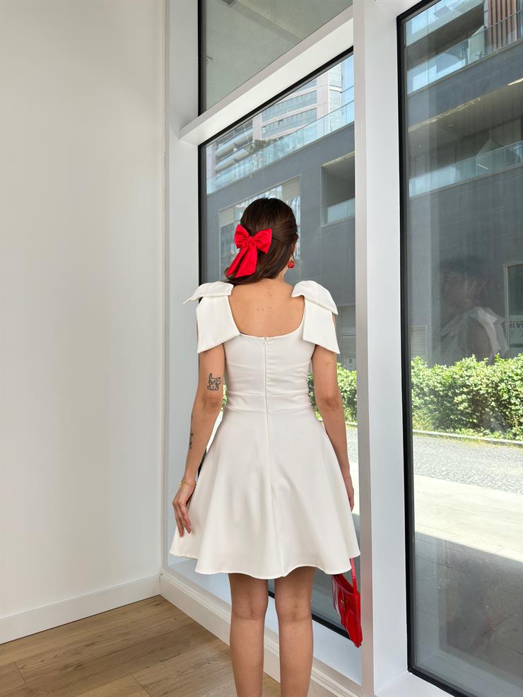 Askısı Fiyonk Detaylı Janis Kadın Beyaz Mini Elbise 24Y604