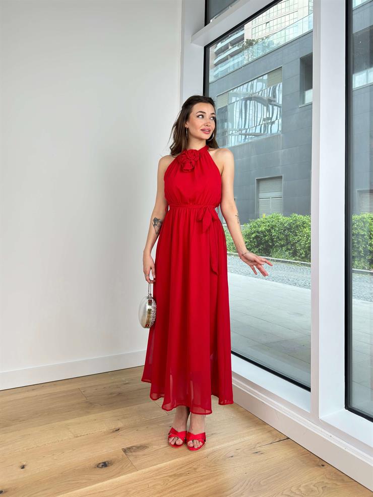 Kolsuz Boyundan Aksesuarlı Beli Kuşaklı Jaroslav Kadın Kırmızı Elbise 24Y440